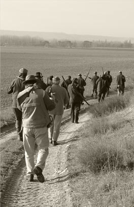 Un grupo de cazadores en Granja Sard�n